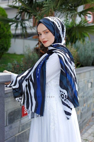 Emel - Navy Blue & White Patterned Hijab - Sal Evi