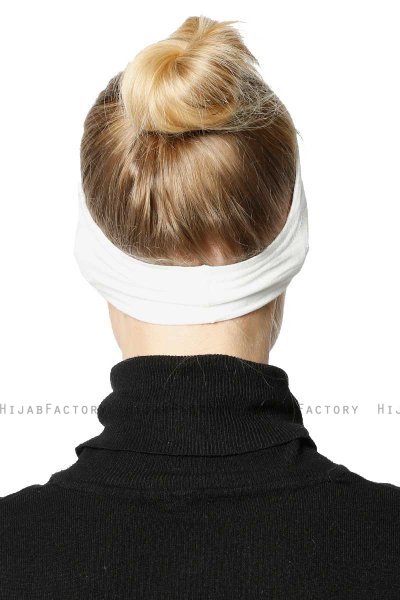 Cemre - Creme Bandana Underscarf