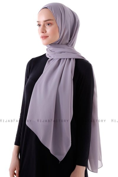 Hadise - Grey Chiffon Hijab