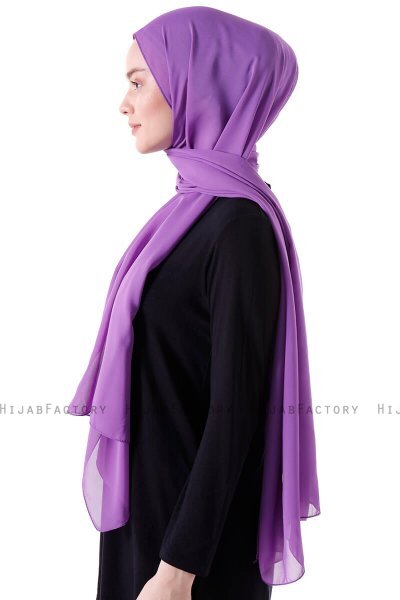 Hadise - Purple Chiffon Hijab
