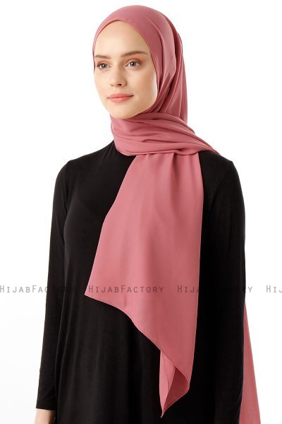 Hadise - Dark Pink Chiffon Hijab