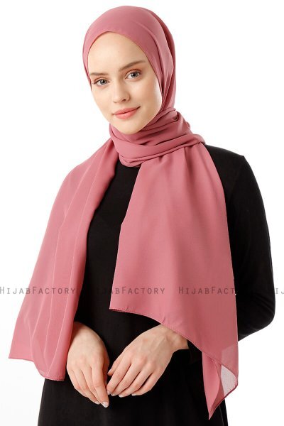 Hadise - Dark Pink Chiffon Hijab