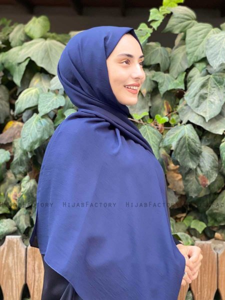 Alvina - Navy Blue Jazz Hijab - Mirach