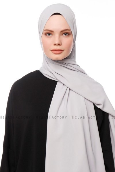 Aylin - Light Grey Medine Silk Hijab - Gülsoy