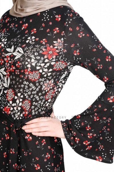 Basma Svart Blommig Klänning Miss Halima 280296d