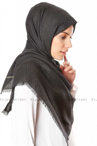Caria - Black Hijab - Madame Polo