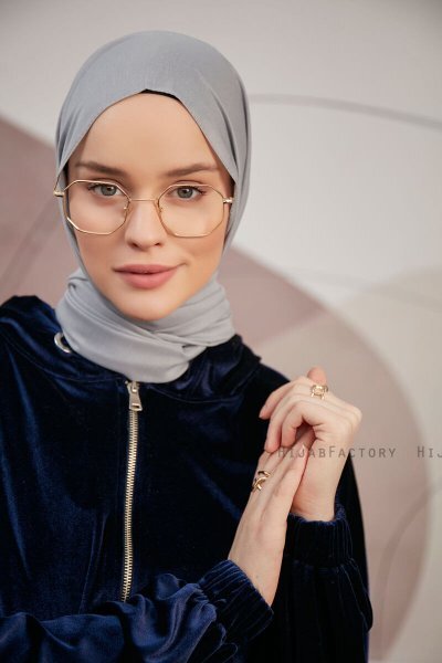 Silky Plain - Grey Hijab
