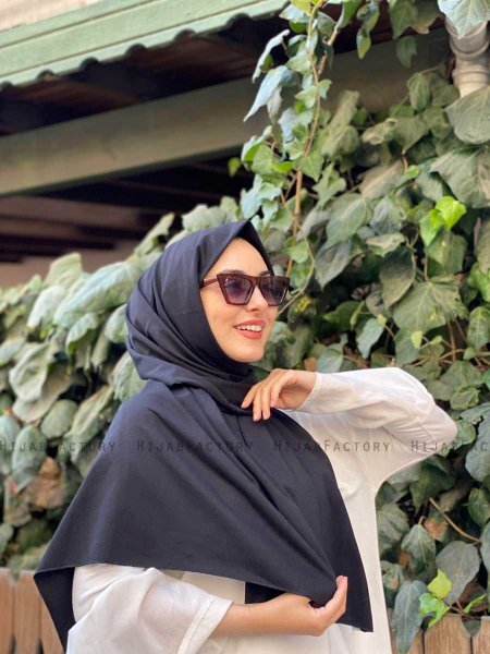 Djamila - Black Cotton Hijab - Mirach