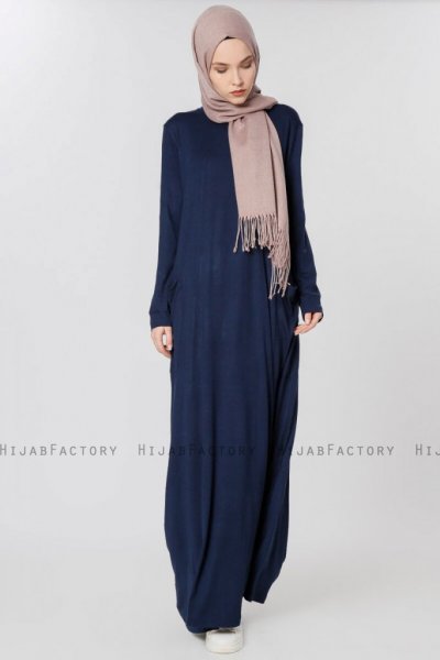 Kyda Marinblå Klänning Med Fickor Miss Halima 280149b