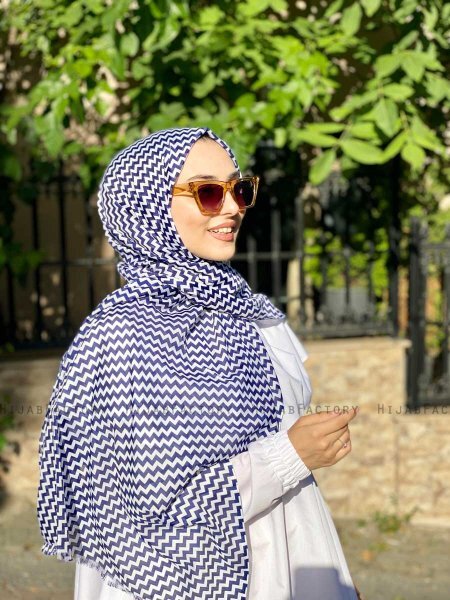 Malala - Navy Blue Patterned Cotton Hijab