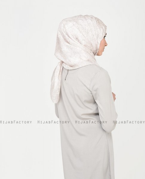 Midsummer Nights Cream hijab från Silk Route 2