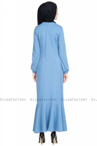 Nadia Ljusblå Klänning Med Volang Miss Halima 280251d