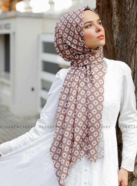 Nesrin - Brown Patterned Hijab