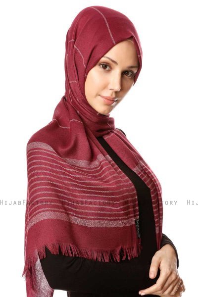 Nihal - Maroon Hijab - Özsoy