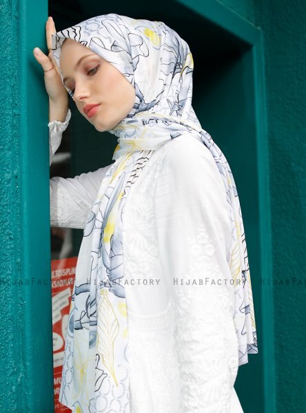 Pariza - Pink Leaf Patterned Hijab