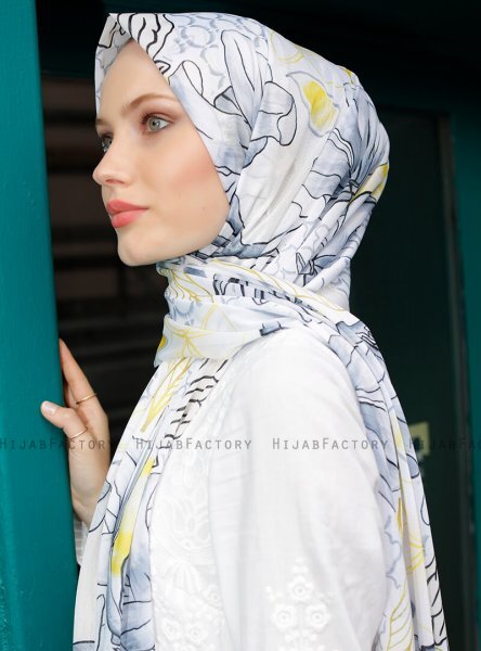 Pariza - Pink Leaf Patterned Hijab