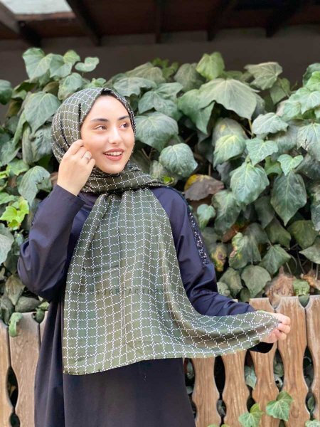 Qiana - Dark Green Patterned Cotton Hijab