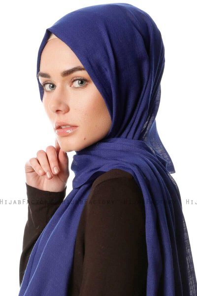 Selma - Dark Blue Plain Color Hijab - Gülsoy