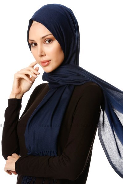 Semahat - Navy Blue Hijab - Özsoy