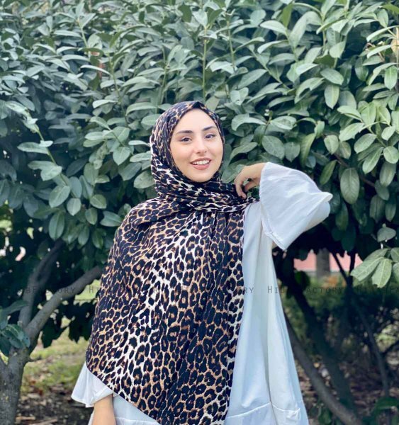 Shahnaz - Black Leopard Patterned Cotton Hijab