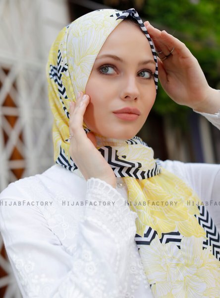 Yumna - Yellow Patterned Hijab