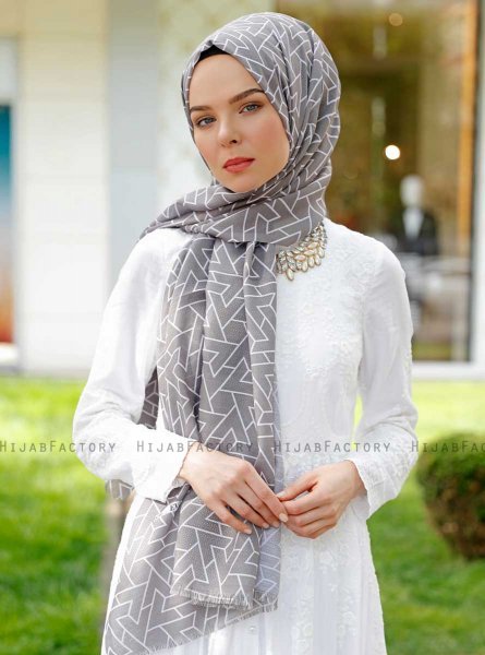 Tharaa - Dark Grey Patterned Hijab - Sal Evi